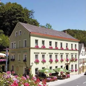 https://gasthof-hotel-goldener-hirsch.com-bavaria.com
