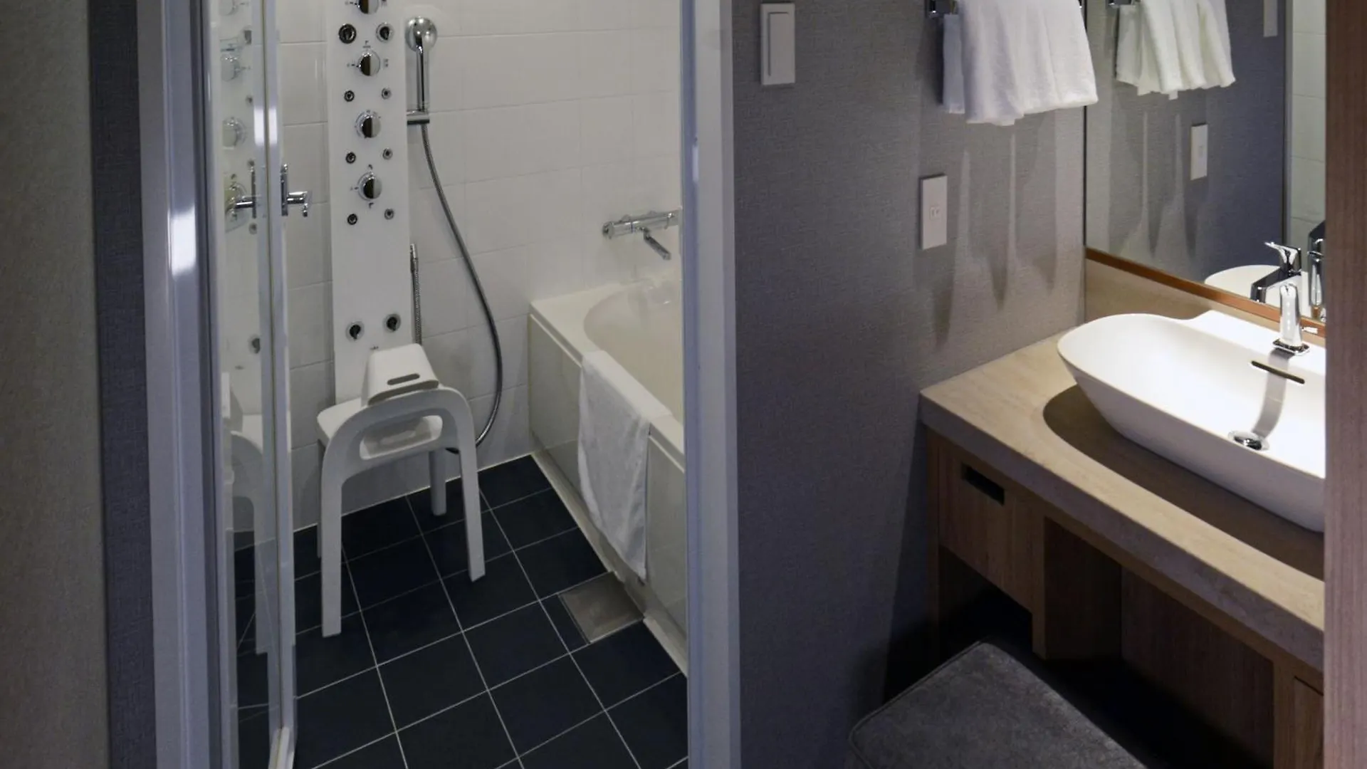 Hotel Forza Osaka Kitahama 3*,  日本